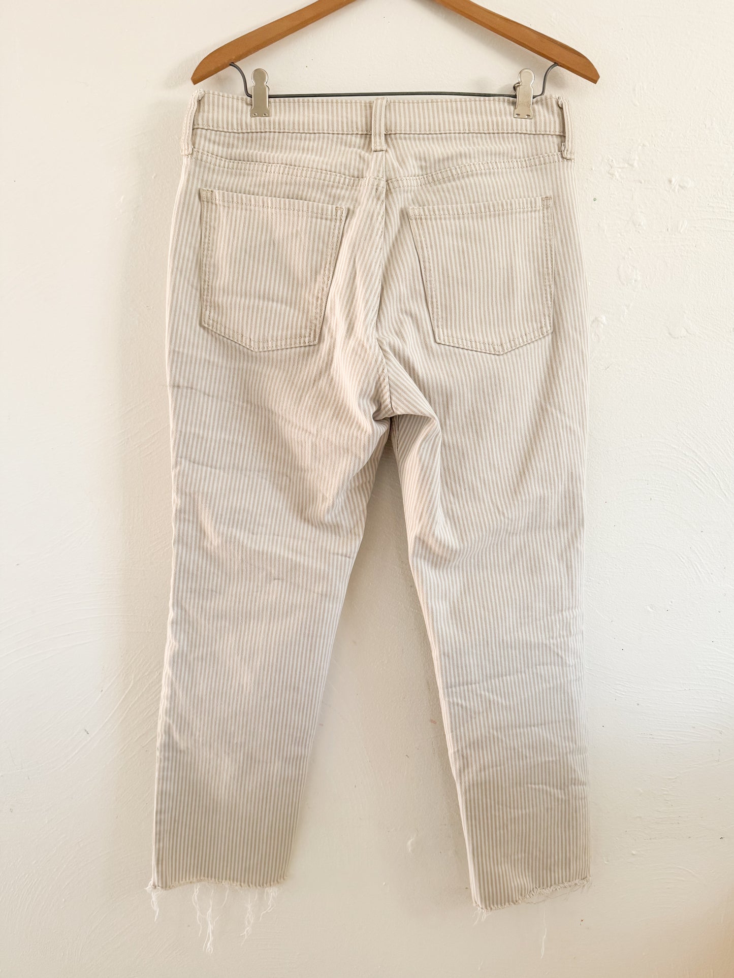 Old Navy Cream & Tan Stripe Pants Size 6