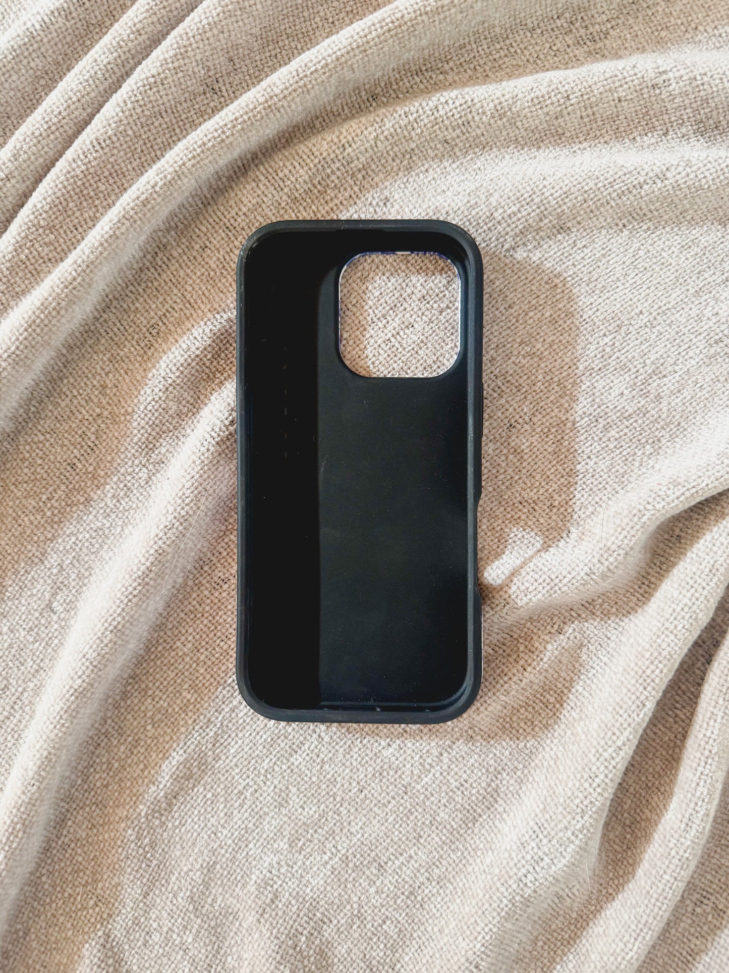 Burga Blue & White Foral IPhone 15 pro Case